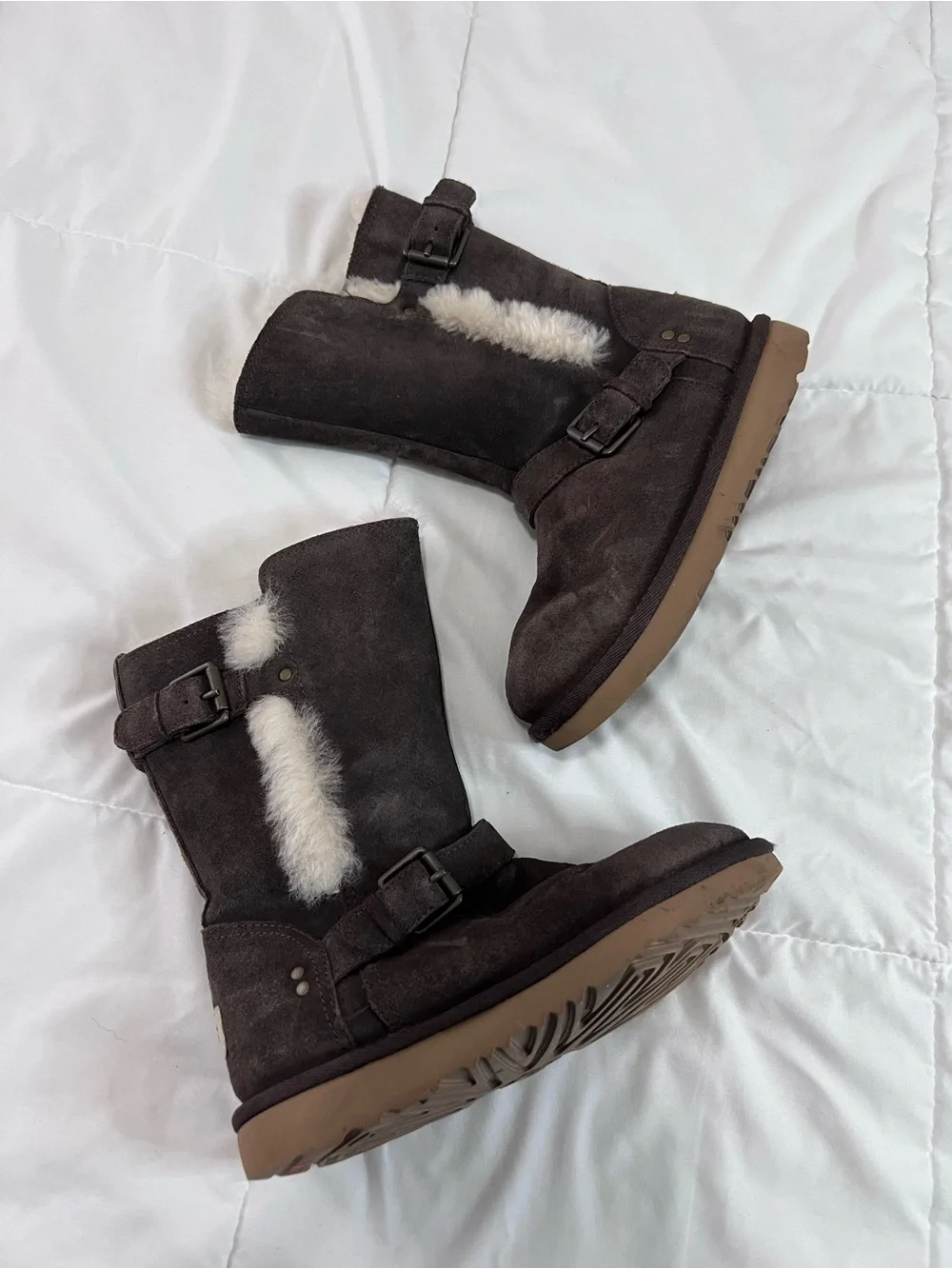 UGG Women’s Dark Brown Suede Shearling Mid Boots with Buckles size 2